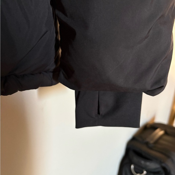 Amazon Essentials puffer Jacket - Picture 3 of 3